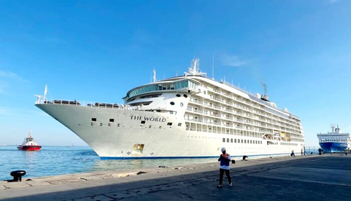 Kapal The World Hadir di Makassar: Dorong Pariwisata dan Ekonomi Lokal