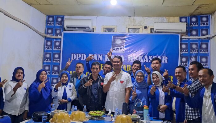 Berkunjung Ke Kantor DPC PAN Kota Makassar, Seto : Kita Harus Memenangkan Pilkada Ini