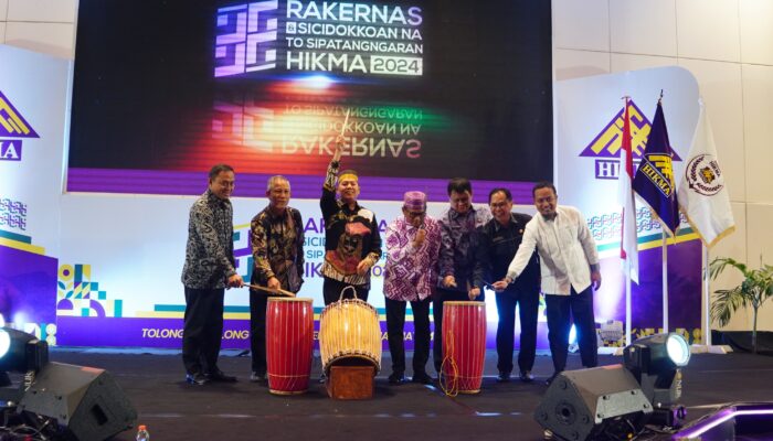 Telah Bantu Enrekang, Ketua HIKMA Massenrempulu Sampaikan Terima Kasih Ke Andi Sudirman