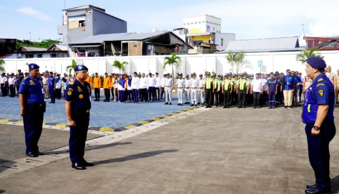 Pelabuhan Makassar Gelar Apel Kesiapan Posko Angkutan Laut Natal 2024 dan Tahun Baru 2025