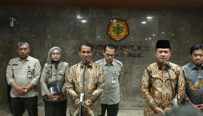 Mentan Amran: Cabut Izin Distributor Pupuk Nakal di Seluruh Indonesia