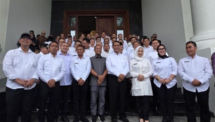 Jamu Gubernur, Wagub, dan seluruh Kepala Daerah Terpilih se-Sulsel, Mentan Ajak Kolaborasi Untuk Jadi Yang Terbaik