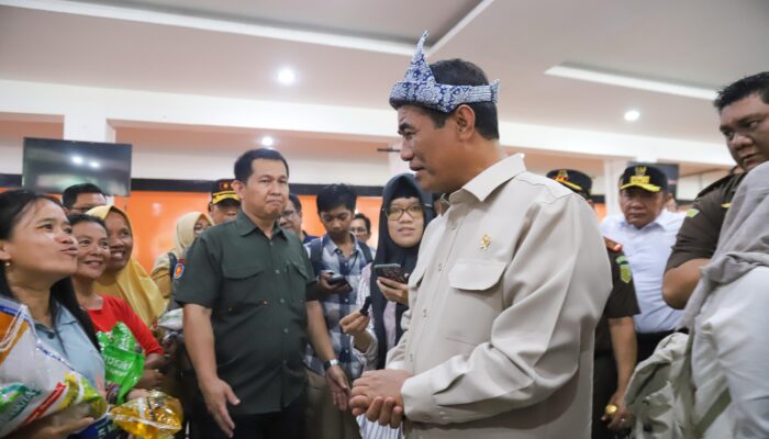 Mentan Amran dan Wamentan Sudaryono Operasi Pasar di Palembang, Ramadan Tenang 