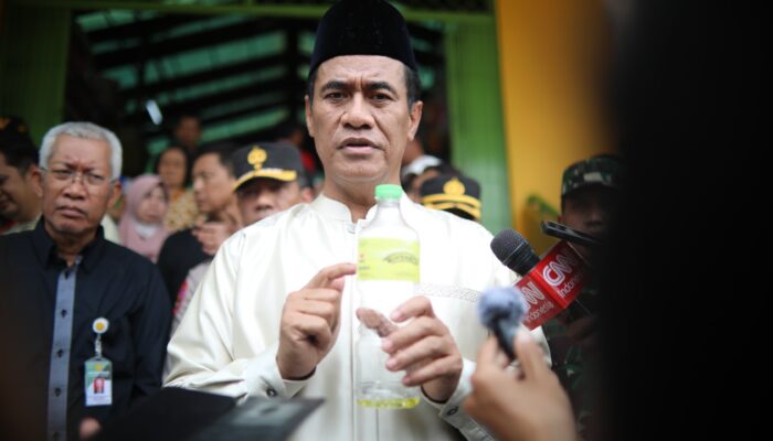 Temukan 3 Perusahaan Minyakita Sunat Volume, Mentan Amran Minta Tutup dan Segel Perusahaannya