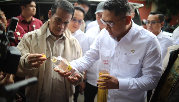 Sidak Pasar 3 Menteri di Surabaya, Kembali Bongkar Kecurangan Takaran Minyakita oleh 7 Perusahaan