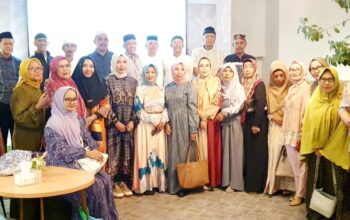 Dihadiri Seratusan Undangan, Bukber IKA SMANSA 82 Makassar Berlangsung Meriah dan Khidmat di Karebosi Premier Hotel