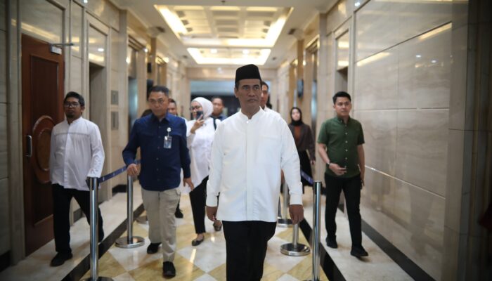 Pengamat: Layak Diapresiasi Publik, Panen Raya Padi 2025 Sangat Tinggi