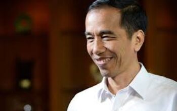 Joko Widodo Tantang  Pihak Yang Menuduhnya Ijazah Palsu