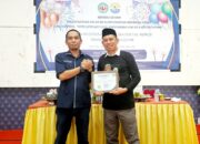 Kepala LLDIKTI Sultanbatara Dr. Andi Lukman Buka Milad ke-24 UIT dan Dianugerahi Alumni Terbaik & Inovatif