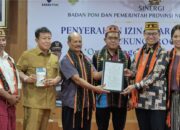 Taruna Ikrar Serahkan 41 Nomor Izin Edar BPOM ke Gubernur NTT Melkiades, Dukung UMKM Sesuai Amanah Presiden Prabowo