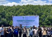 Komitmen Lingkungan, Pelindo Regional 4 Makassar dan HMI Sulsel Tanam Mangrove