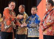 Tasming Hamid Terima Penghargaan pada IGA 2025, Inovasi Pemkot Parepare Diakui Nasional