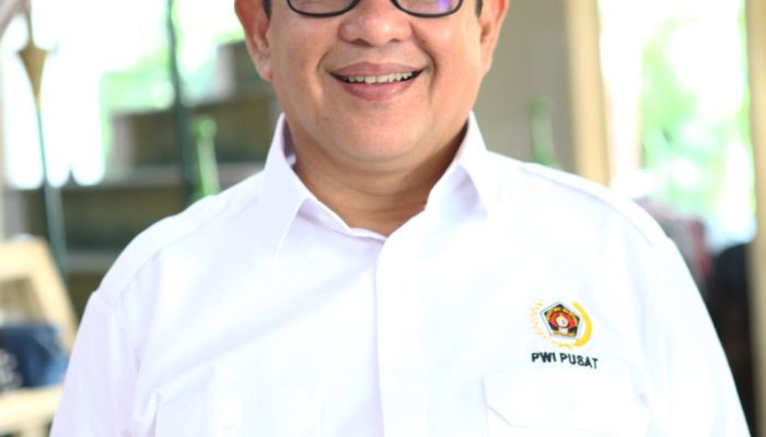 PWI Pusat Terbitkan Edaran Rangkap Jabatan, Perpanjangan KTA dan Donasi Kemanusiaan Bencana Sumatera