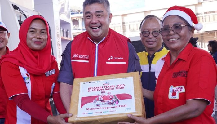 Pertamina Patra Niaga Sulawesi Hadirkan Santa Claus di SPBU Pertamina Manado, Pelanggan Rasakan Natal yang Berbeda