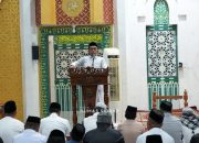 Tarawih Perdana di Masjid Agung, Bupati Ajak Warga Terus Dukung Program Pemerintah