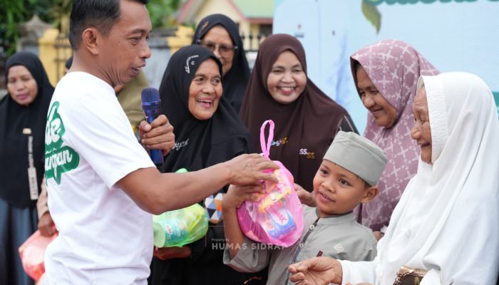 Safari Ramadan Berlanjut di Rappang, Warga Dapat Sembako dan Layanan Kesehatan