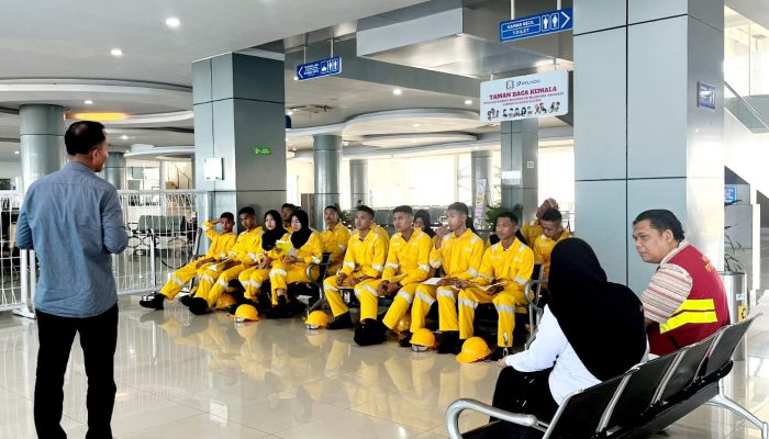 Kunjungan Edukatif di Pelindo Regional 4 Makassar, Taruna PIP Barombong Pelajari Sistem Kepelabuhanan