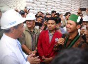 Mentan Amran Ajak Lulusan ITS Jadi Penggerak Inovasi Ketahanan Pangan Global