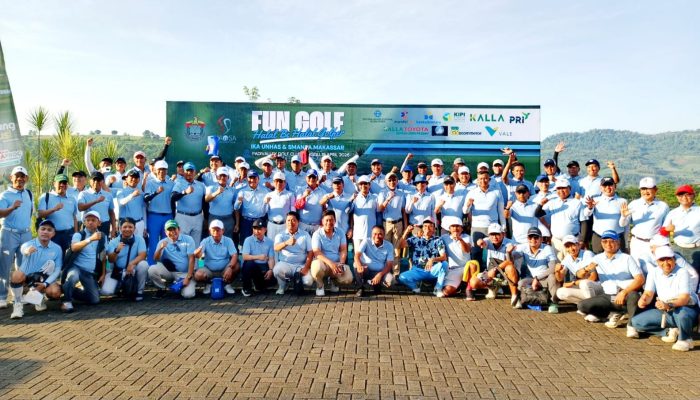 Sinergi di Atas Rumput Hijau: Fun Golf PGA Unhas-IKA Smansa Bersemi dalam Bantuan Dana Abadi Rp 150 Juta
