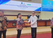 Tasming Hamid Terima SK ULT P4GN, Perkuat Upaya Pencegahan Narkoba di Parepare
