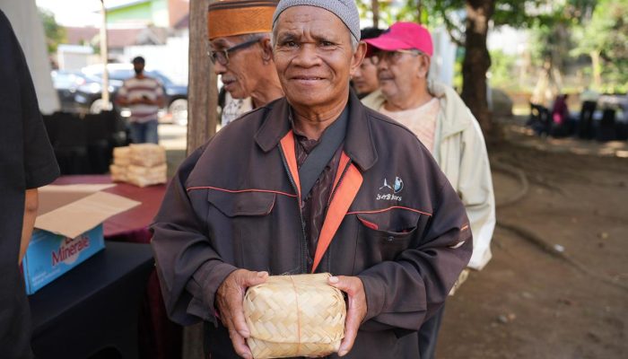 Iduladha Jadi Momentum Kebersamaan, Pertamina Patra Niaga Regional Sulawesi Tebar Ribuan Paket Daging Kurban di Berbagai Wilayah Operasi