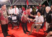 Wali kota Tasming Hamid Serahkan Bantuan CSR Hasil Musrenbang Disabilitas di Malam Ramah Tamah HUT RI ke-81